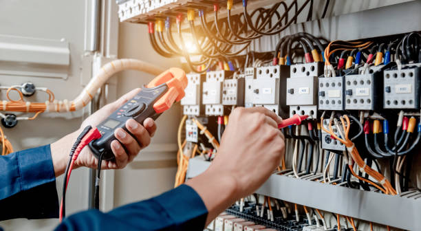 Best Licensed Electrician  in Newton, MS
